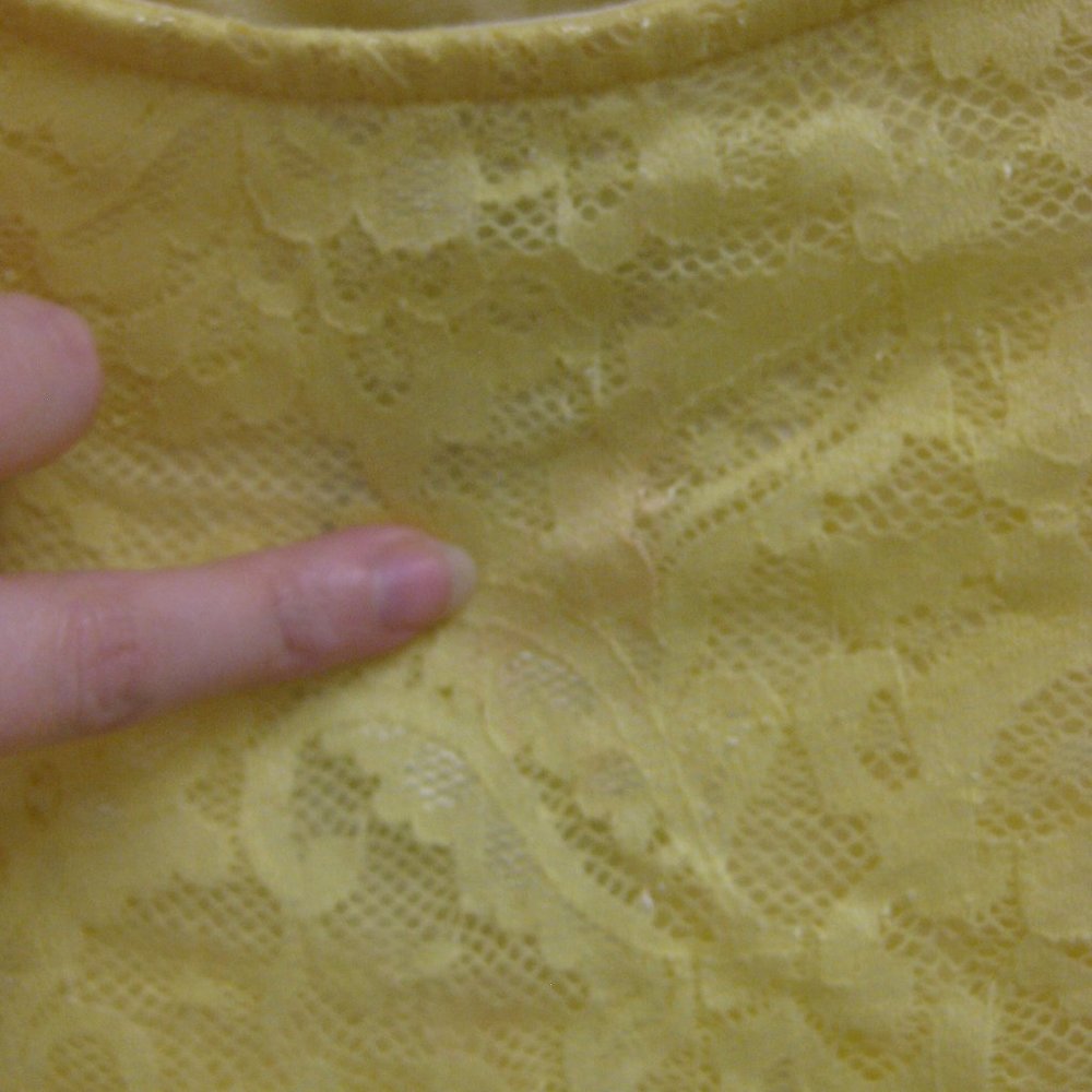 NWT Guess yellow lace crop top XS extra small - Picture 5 of 5